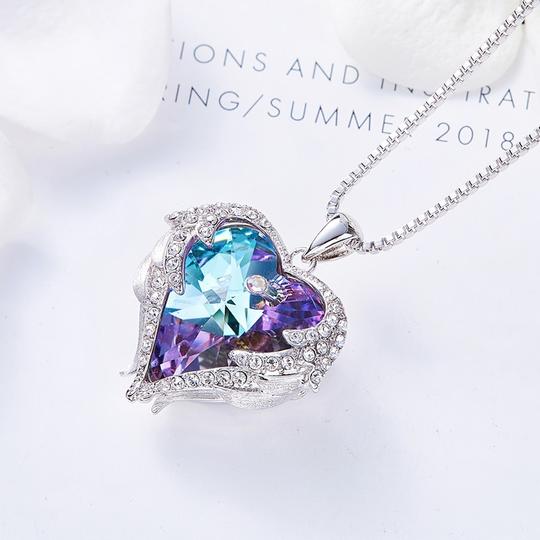 HEART & WINGS NECKLACE