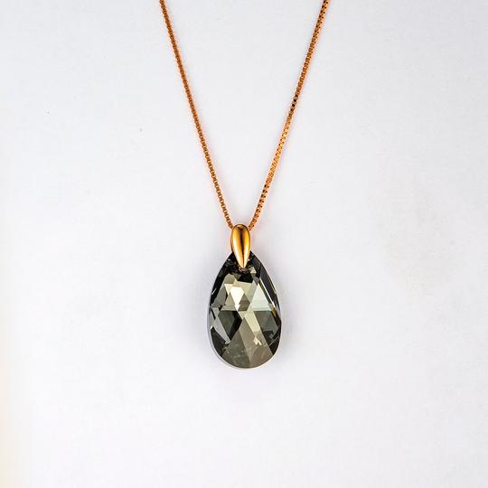 BLACK AURORA CRYSTAL NECKLACE